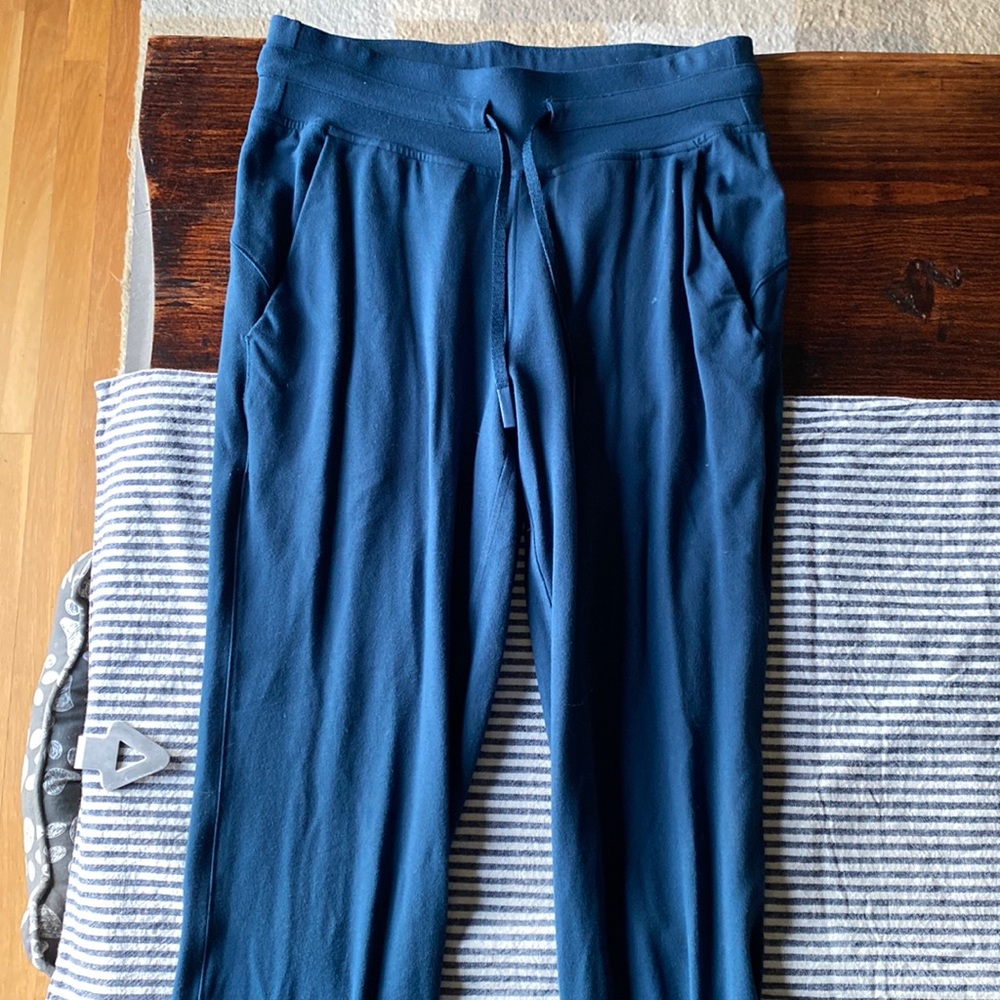 Lululemon ready to rulu joggers